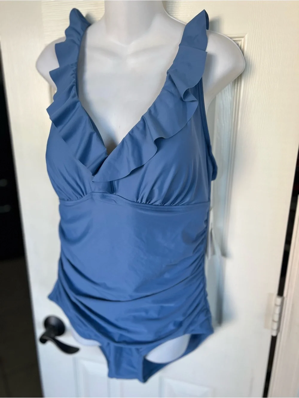 NWT DKNY Womens Ruffle Plunge Underwire Tummy Control One-Piece Swimsuit - Picture 3 of 8